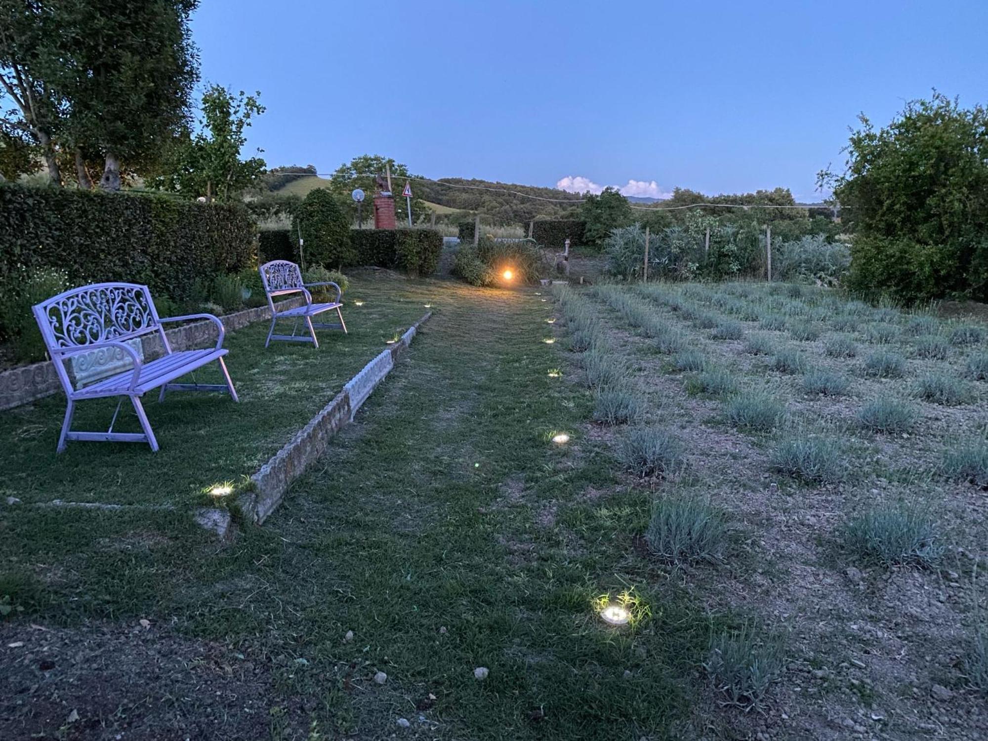Casa Vacanze Podere San Giusto Volterra Exterior photo